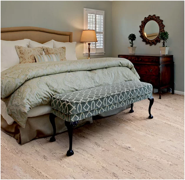 Пробковый пол Коркстайл в спальне натур