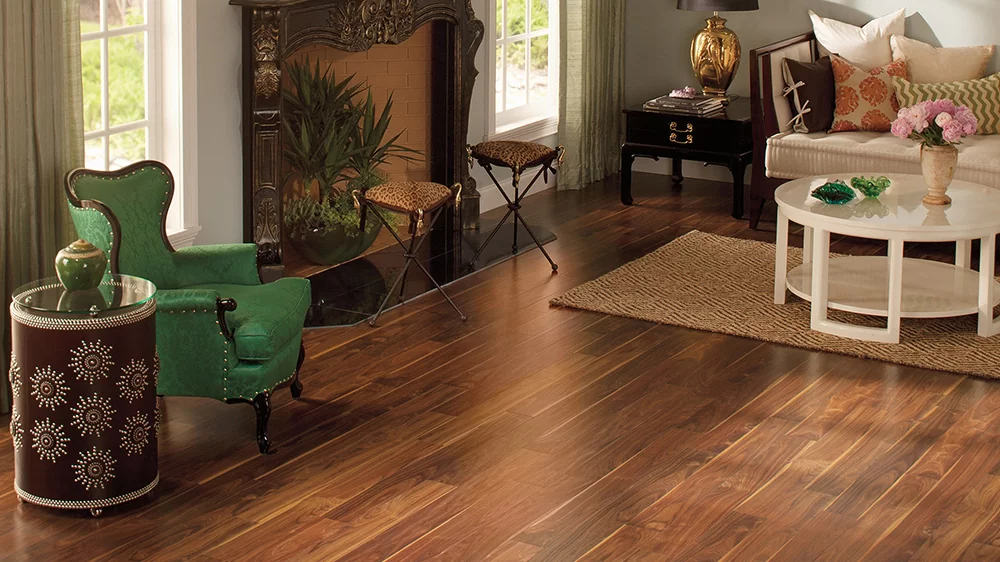 RUSTIC_Laminate.JPG