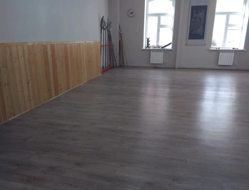 Плитка ПВХ в зале спортивном