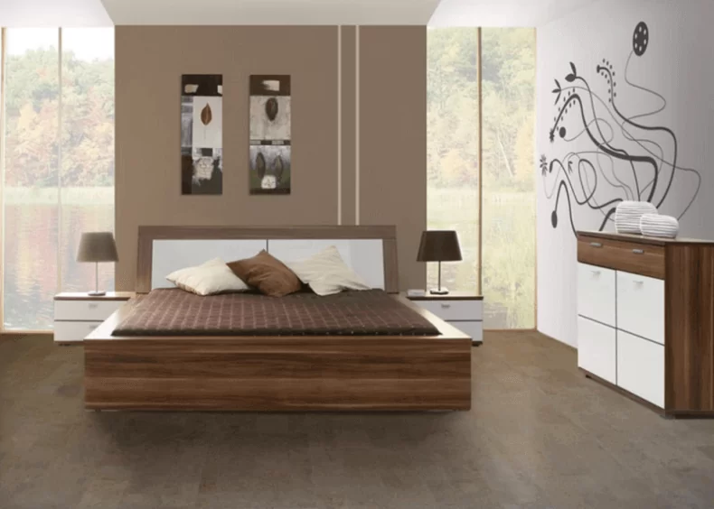 Taupe-Cork-Floors-in-a-Master-Bedroom.png