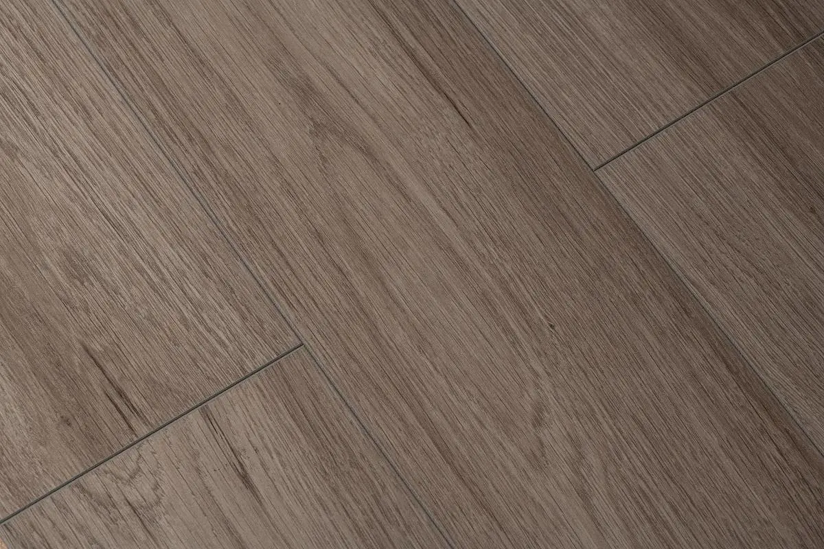 Ламинат Ideal Choice Дуб Футурис ID88 в квартире