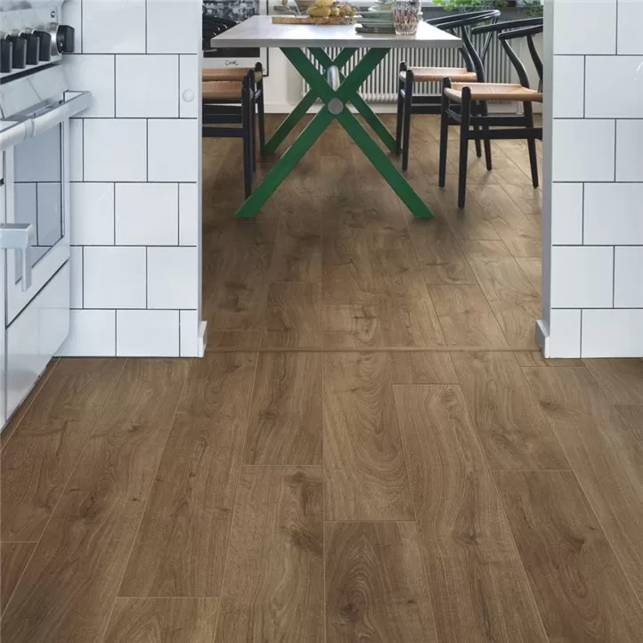 Ламинат Pergo Malmo pro L1235-03582 Дуб плато коричневый в квартире