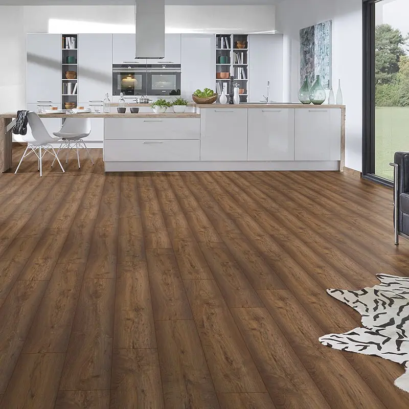 Ламинат Kronospan Ultradecor Variostep Classic 8274 Дуб Модера в квартире