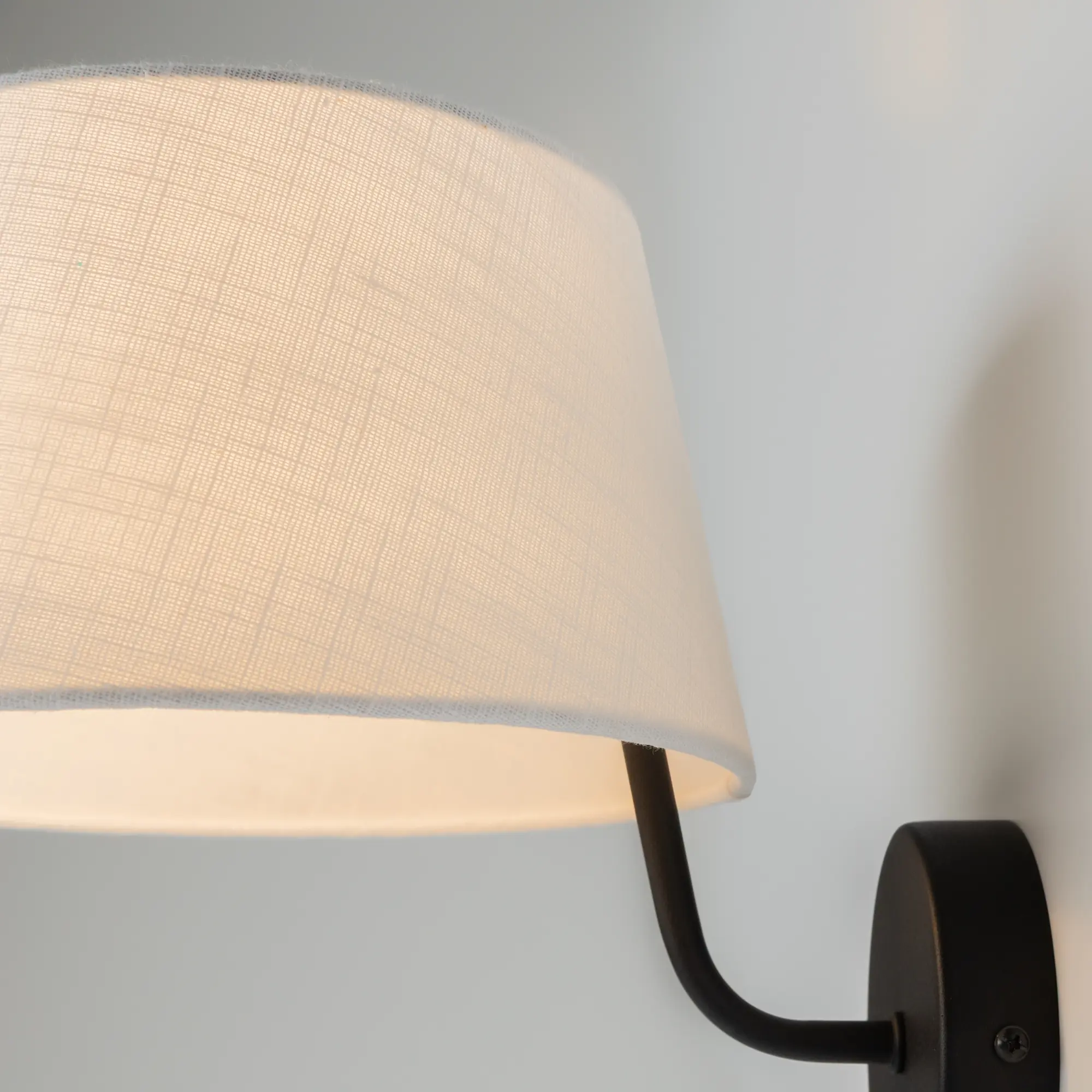 Настенный светильник (бра) Maytoni MOD360WL-01B