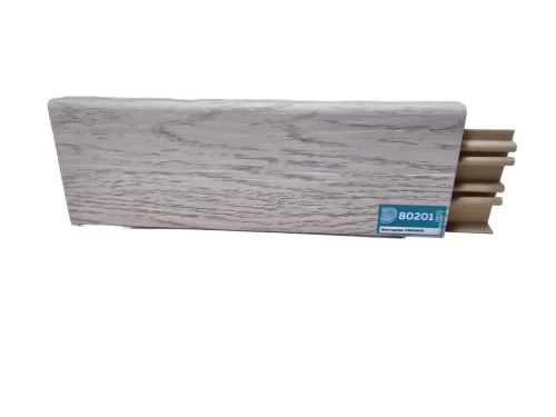 Пластиковый плинтус напольный цена