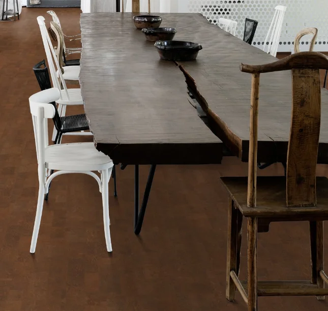 Пробковый пол Wicanders Identity I832002 Chestnut на замках в интерьере