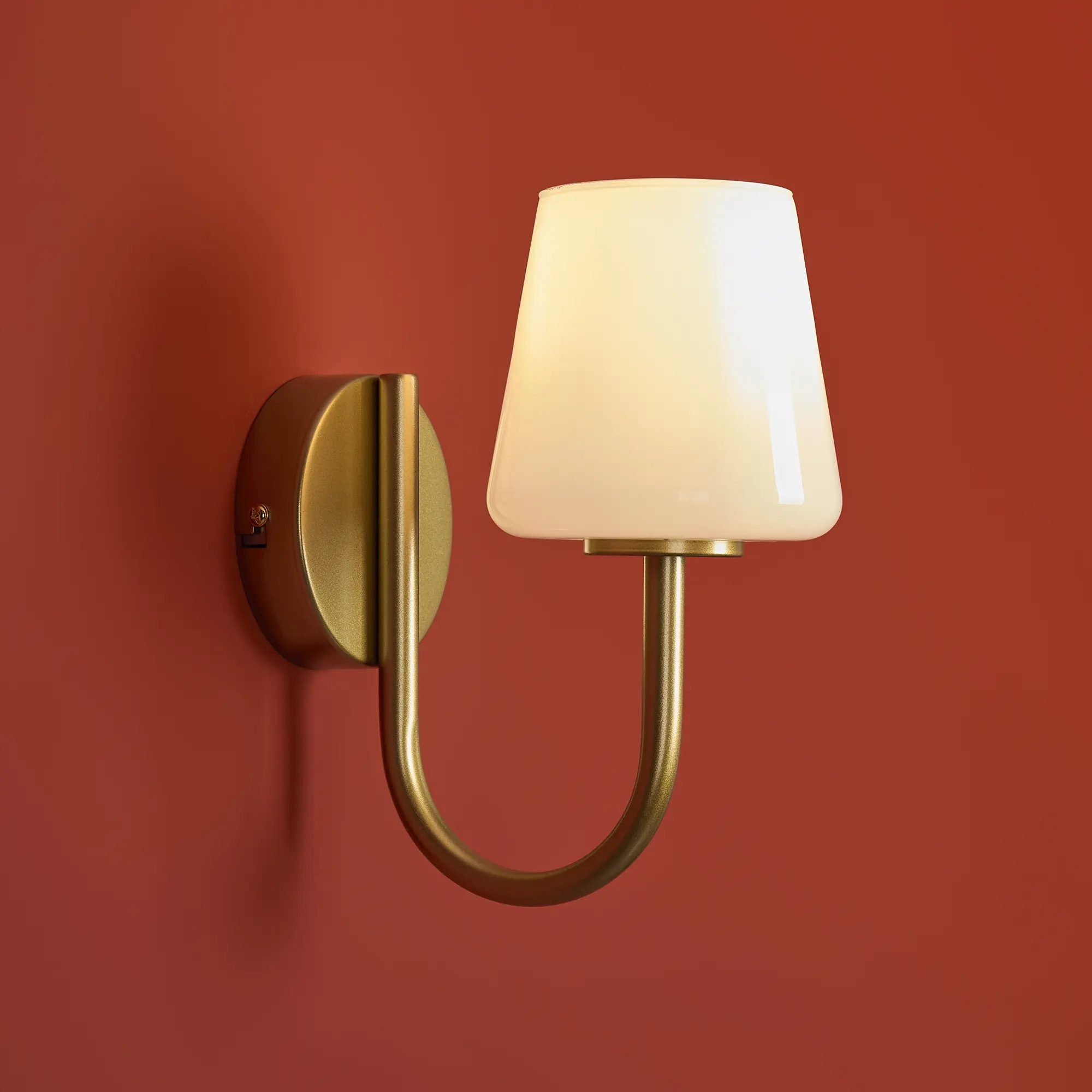 Настенный светильник (бра) Freya FR2039WL-01G