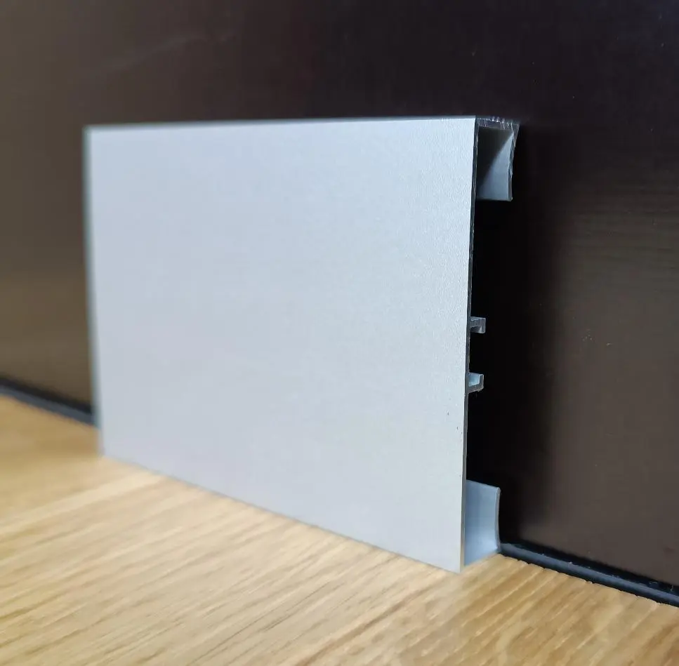 Плинтус алюминиевый вставка BFM ProFile 40-6010 серебро Москва