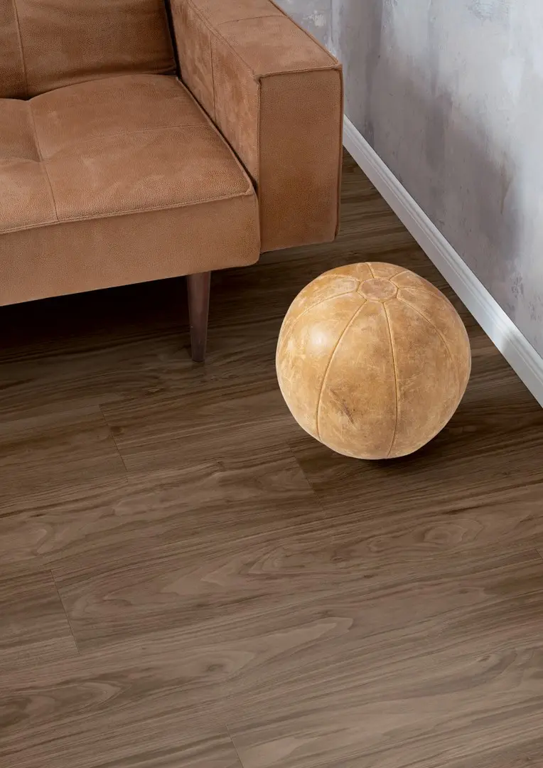 Замковый пробковый пол Egger Pro Comfort 2021+ EPC033 Орех Турени тёмный в Москве