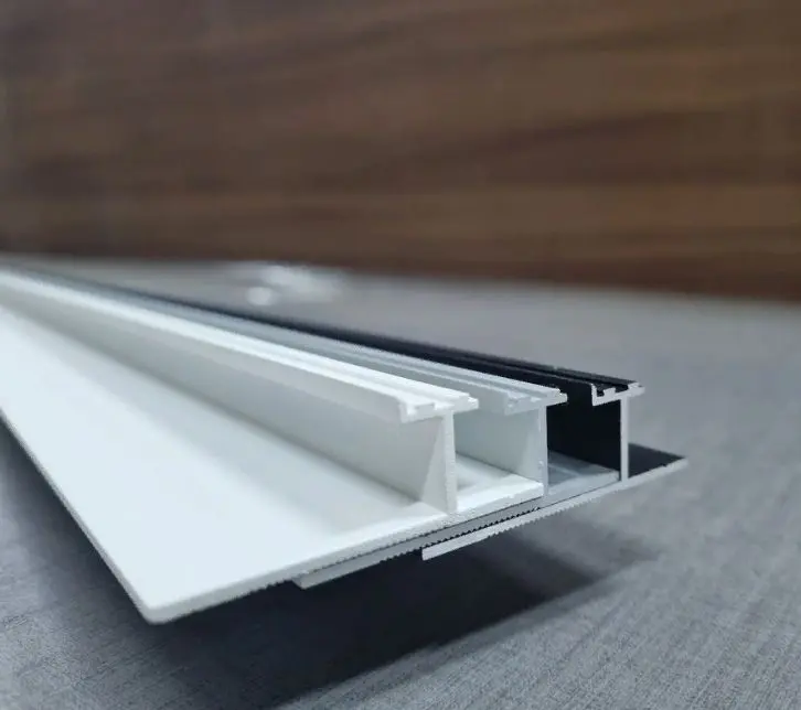 Теневой плинтус Pro Design 380 В черный Муар RAL 9005 купить