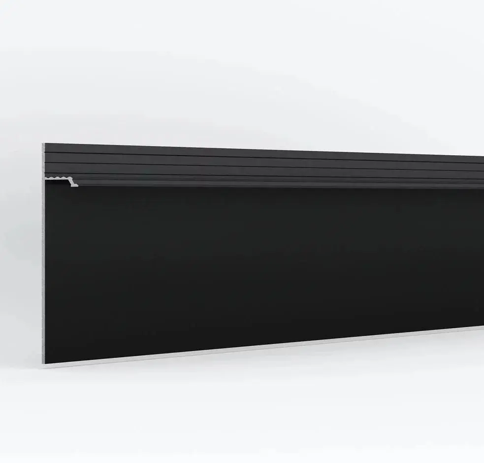 Скрытый плинтус Laconistiq Regular черный матовый купить