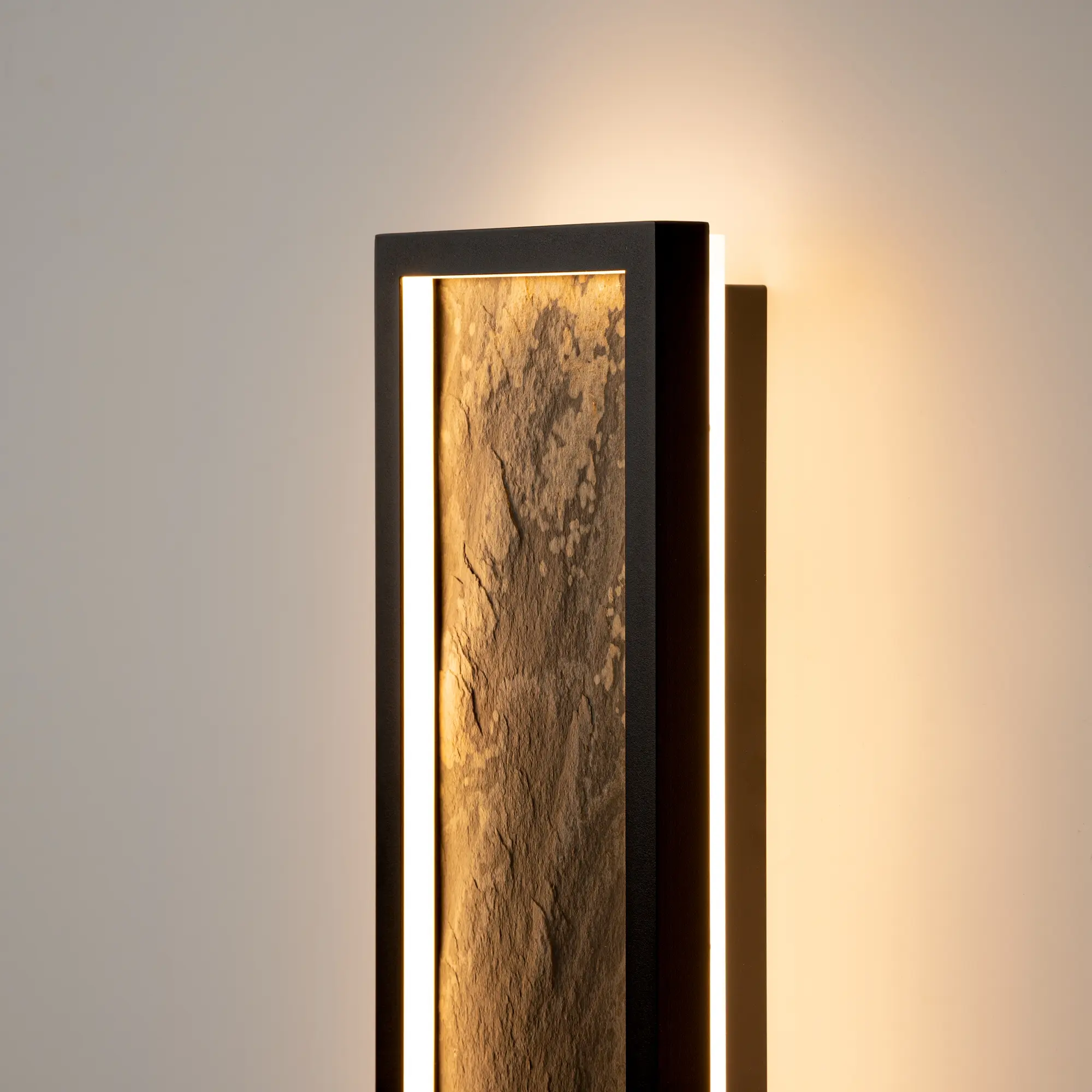 Настенный светильник (бра) Maytoni MOD311WL-L55B3K