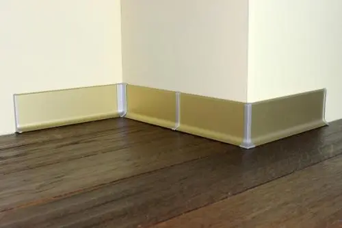 Плинтус алюминиевый золото 40 ДЕКОПРОФИЛЬ купить