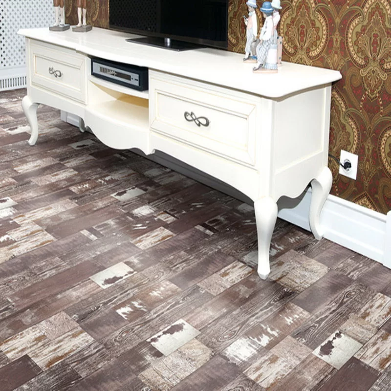 Пробковый пол с дизайном под дерево