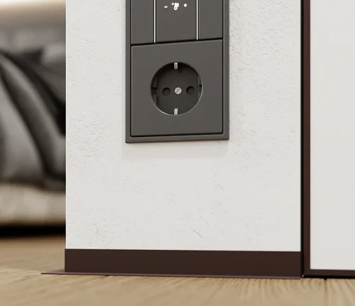 Микроплинтус L образный Шоколадно-коричневый RAL 8017 11-78-34