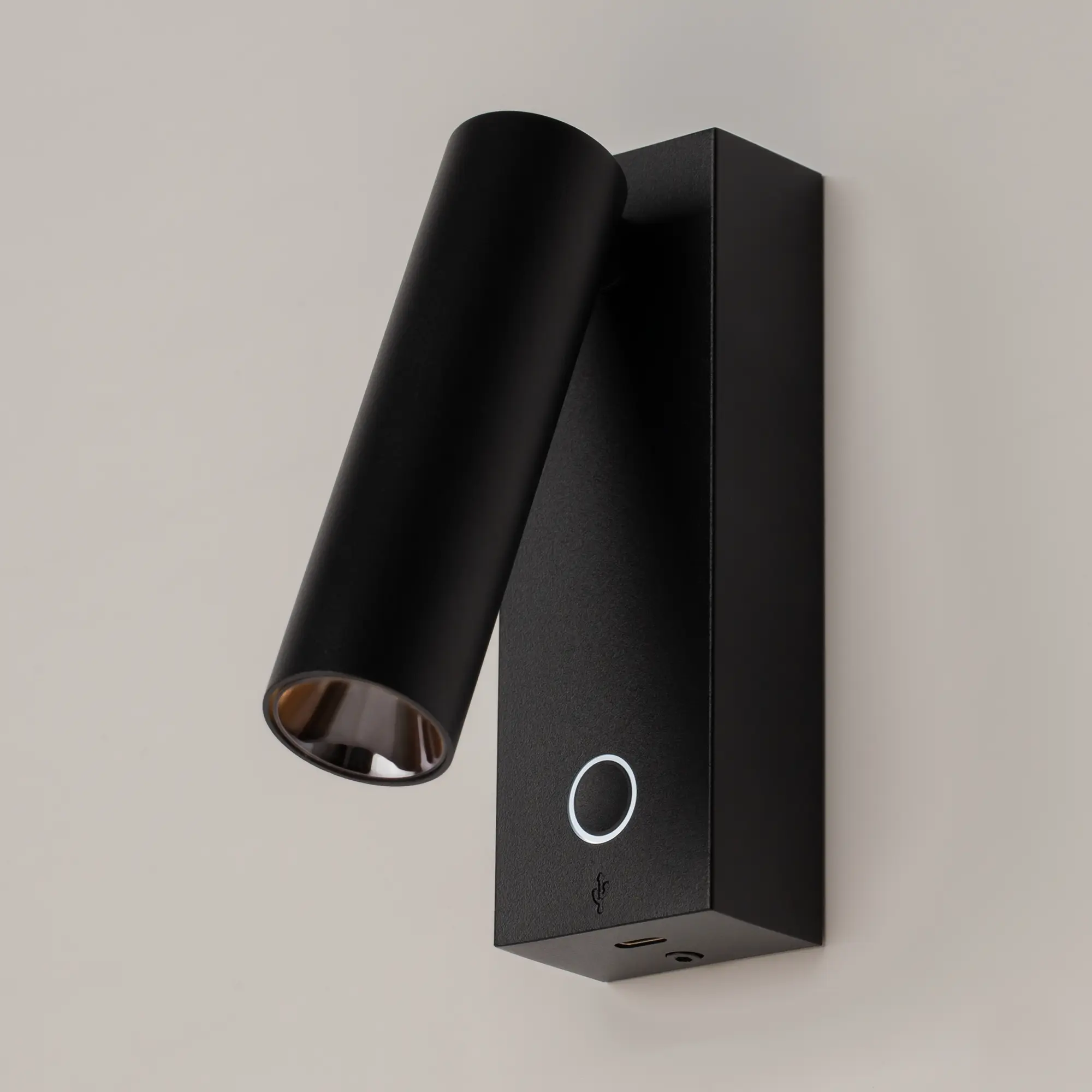 Настенный светильник (бра) Technical C077WL-L3B3K