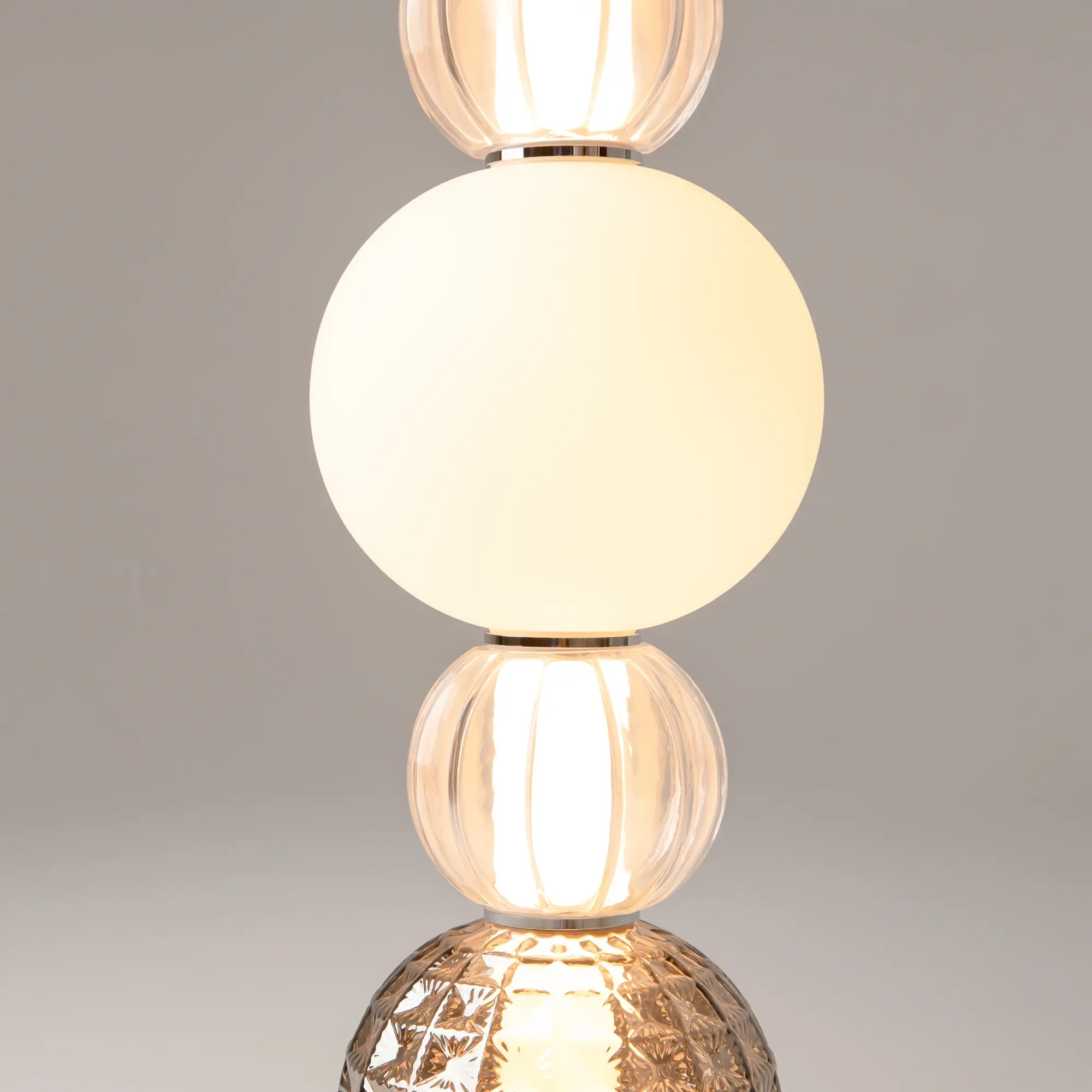 Настольный светильник Maytoni MOD301TL-L18CH3K