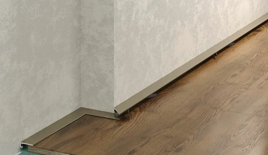 Микроплинтус Laconistiq MICRO 15 Classic светло-золотой