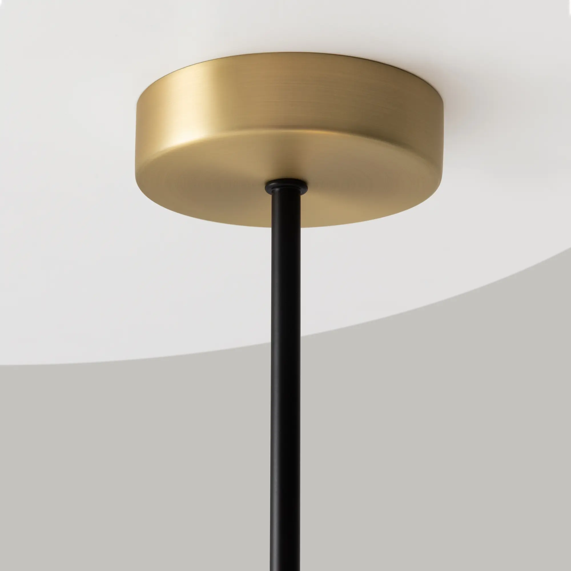 Подвесной светильник Maytoni MOD048PL-02G