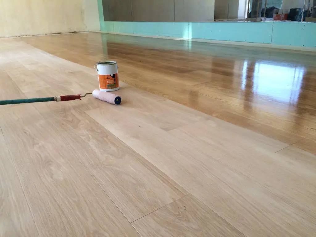 Лак для паркета купить