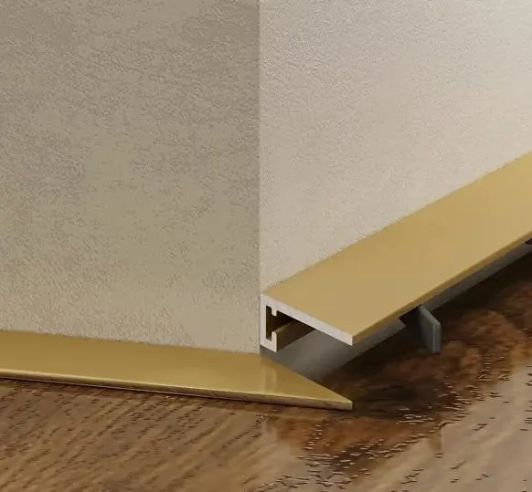 Микроплинтус Laconistiq MICRO 15 Classic золотой анодированный