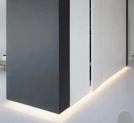 Скрытый алюминиевый плинтус какой лучше