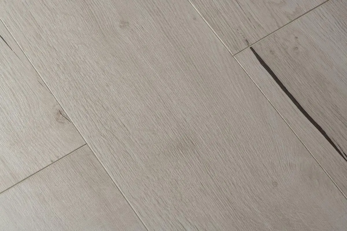 Ламинат Aberhof Cyclone Дуб Кассини 2972 в квартире