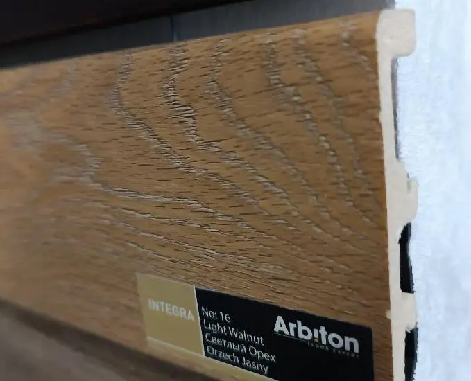 Плинтус Arbiton Integra Арбитон Интегра 16 Орех светлый цена