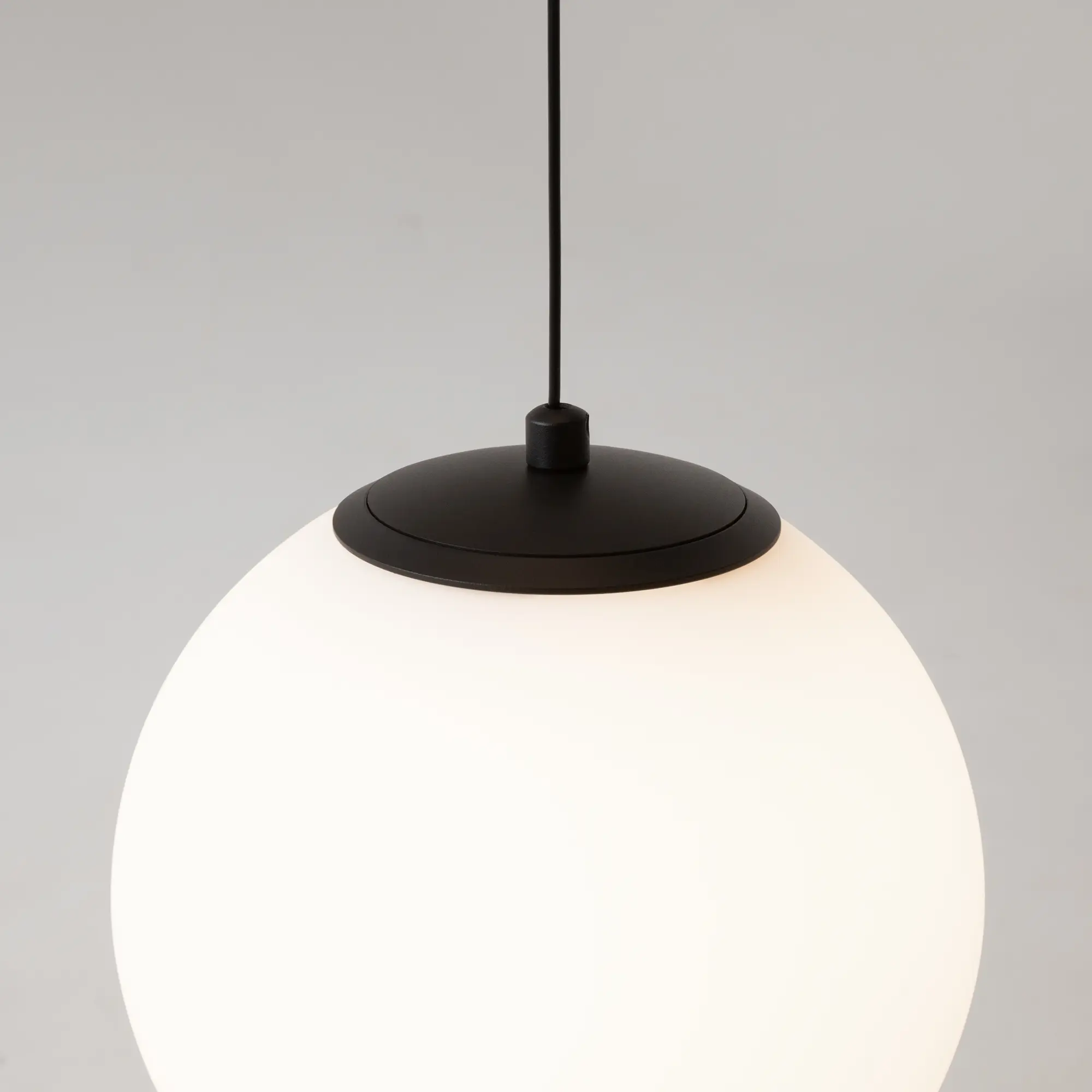 Подвесной светильник Maytoni MOD427PL-L20B3K