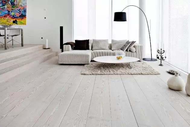 Ламинат или плитка ПВХ - что лучше выбрать?