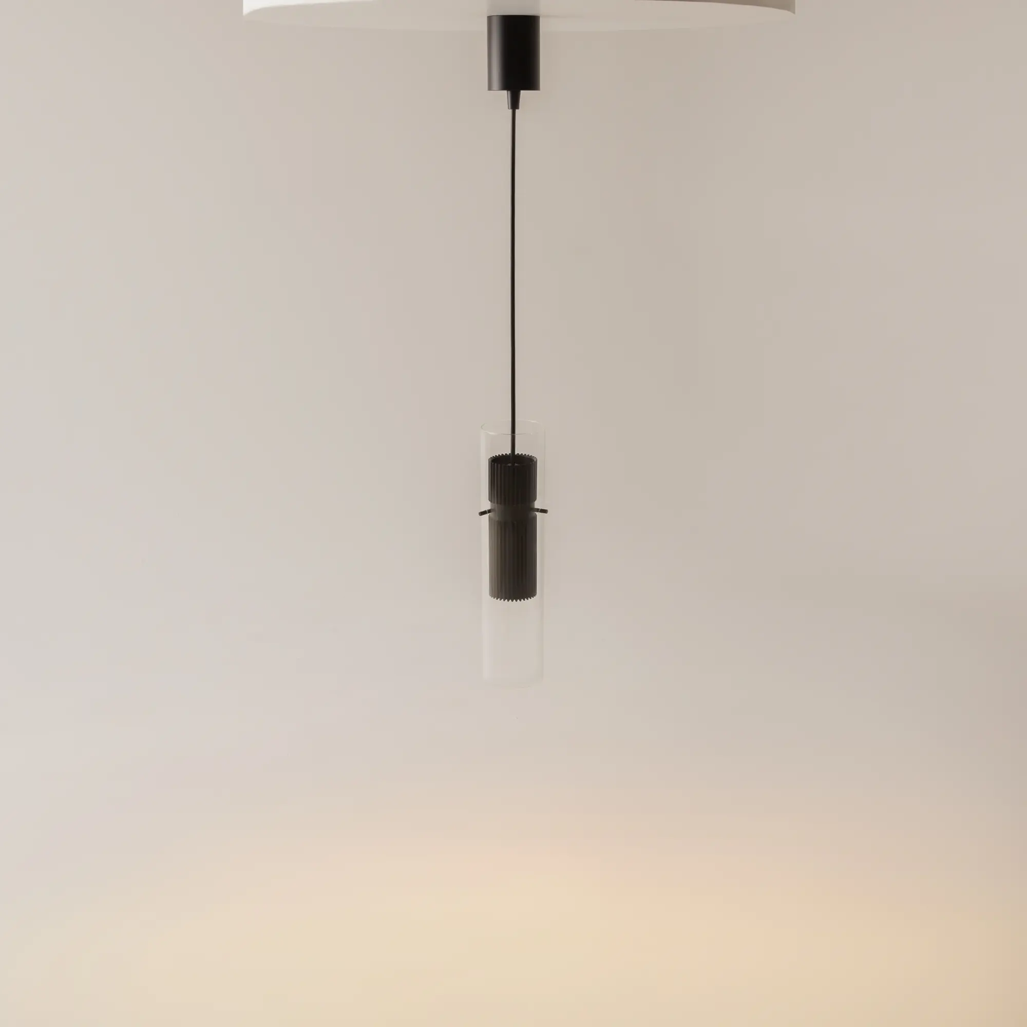 Подвесной светильник Maytoni MOD326PL-01B