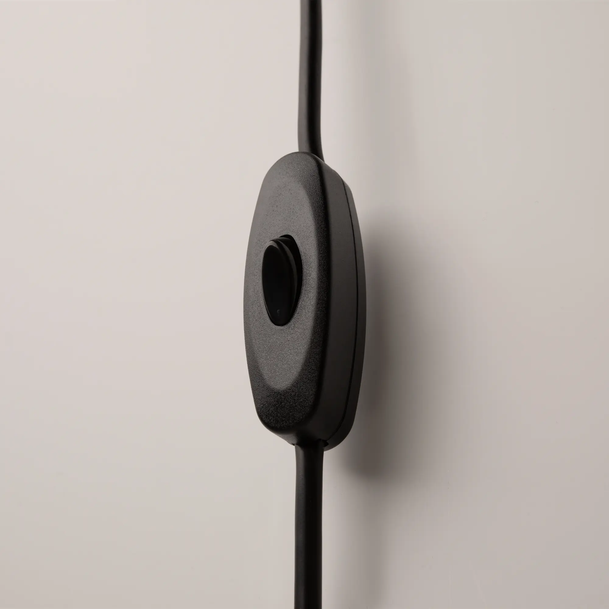 Настенный светильник (бра) Maytoni MOD126WL-01B