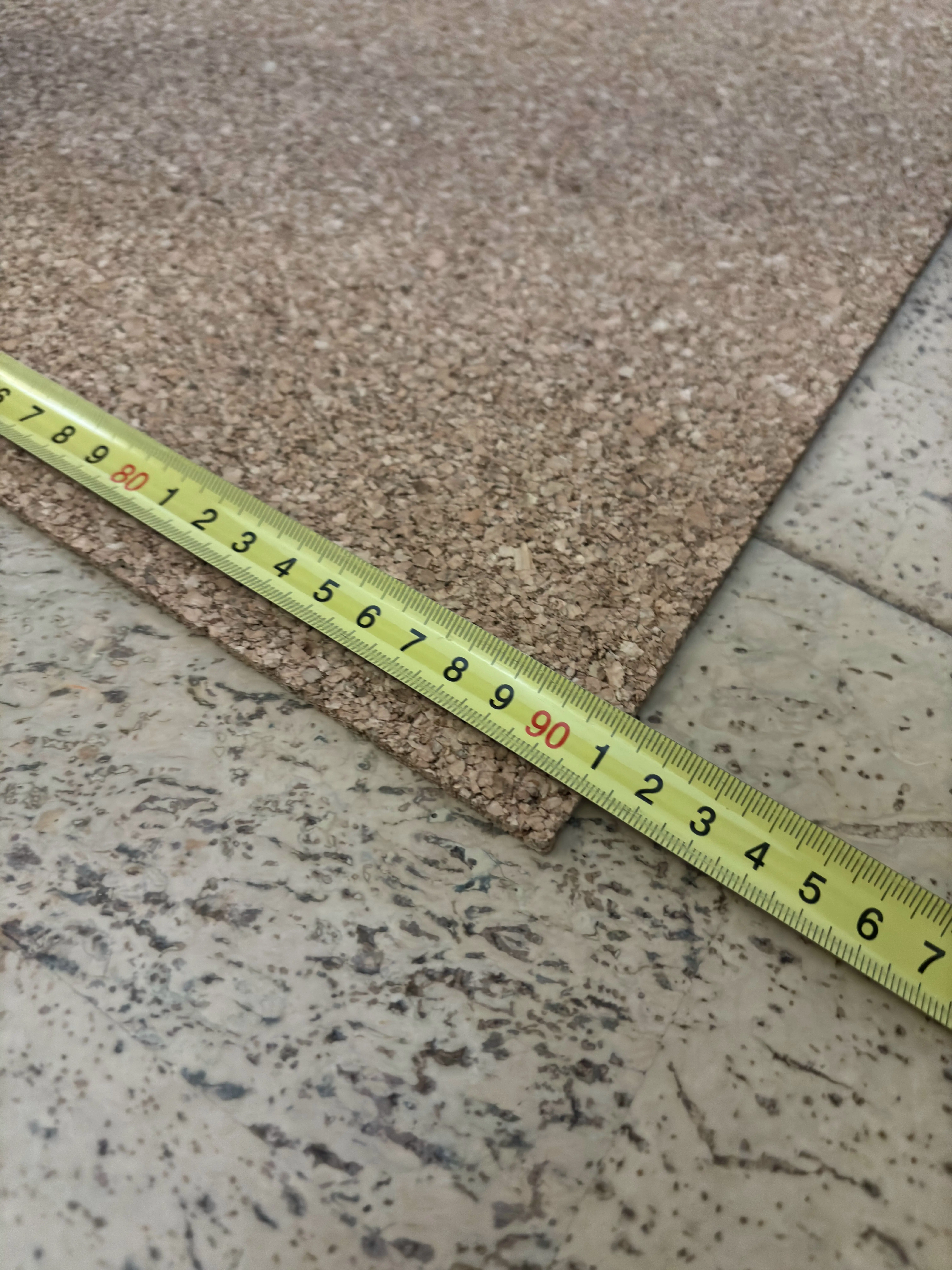 Доска пробковая на стену , 91,5x61 см, антистатичная, коричневая на стену