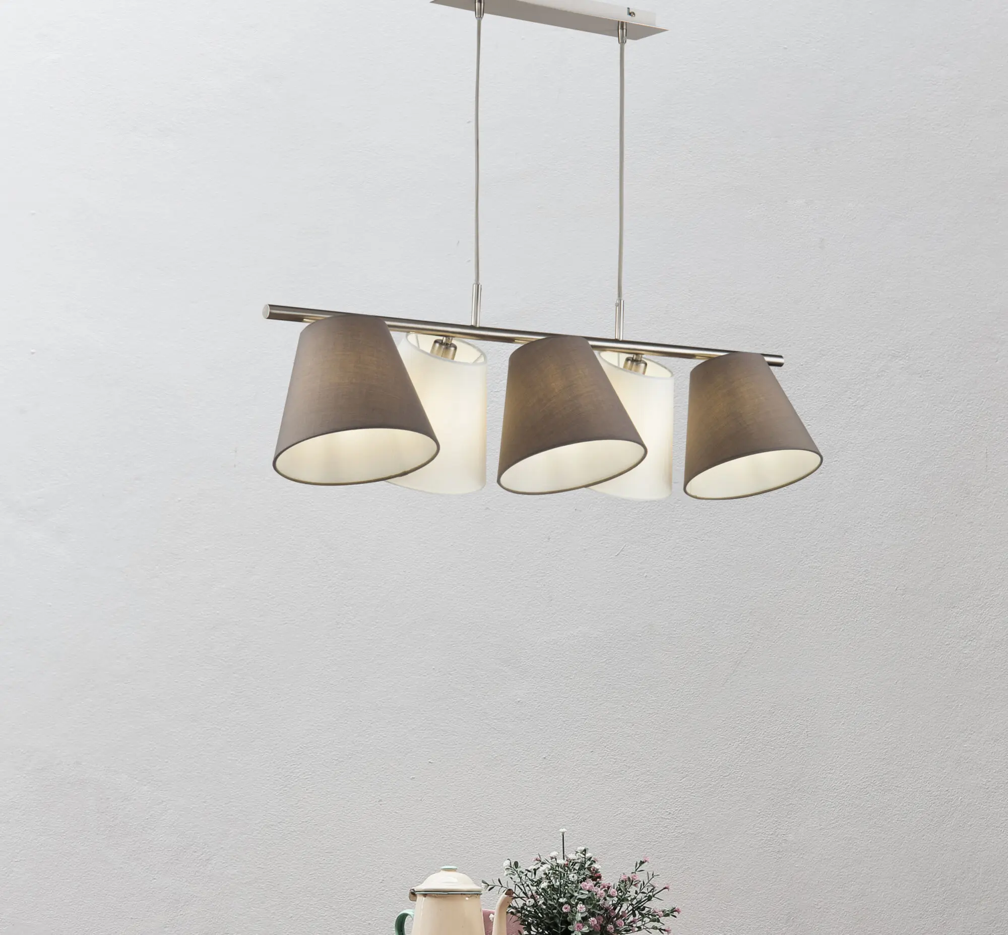 Подвесной светильник Maytoni MOD009PL-05N