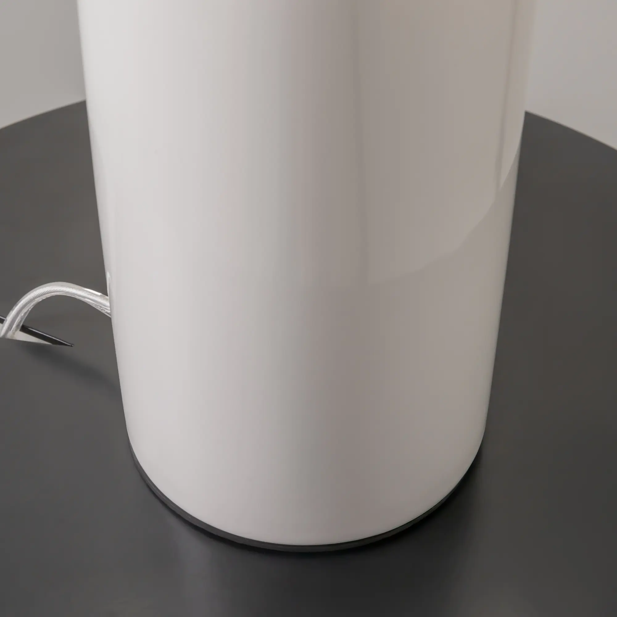 Настольный светильник Maytoni MOD177TL-01W