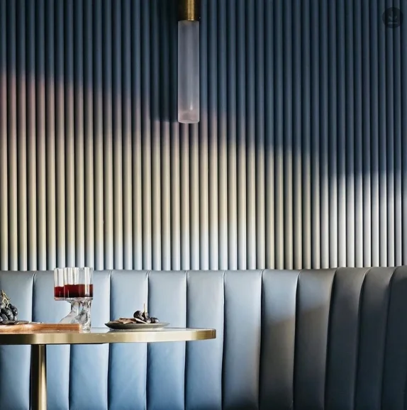 3D панель Orac из дюрополимера WX218-3000 FLUTE XL в интерьере