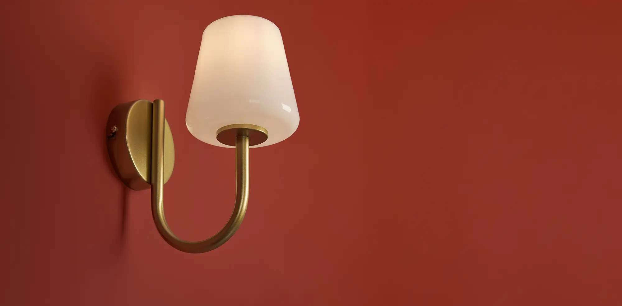 Настенный светильник (бра) Freya FR2039WL-01G