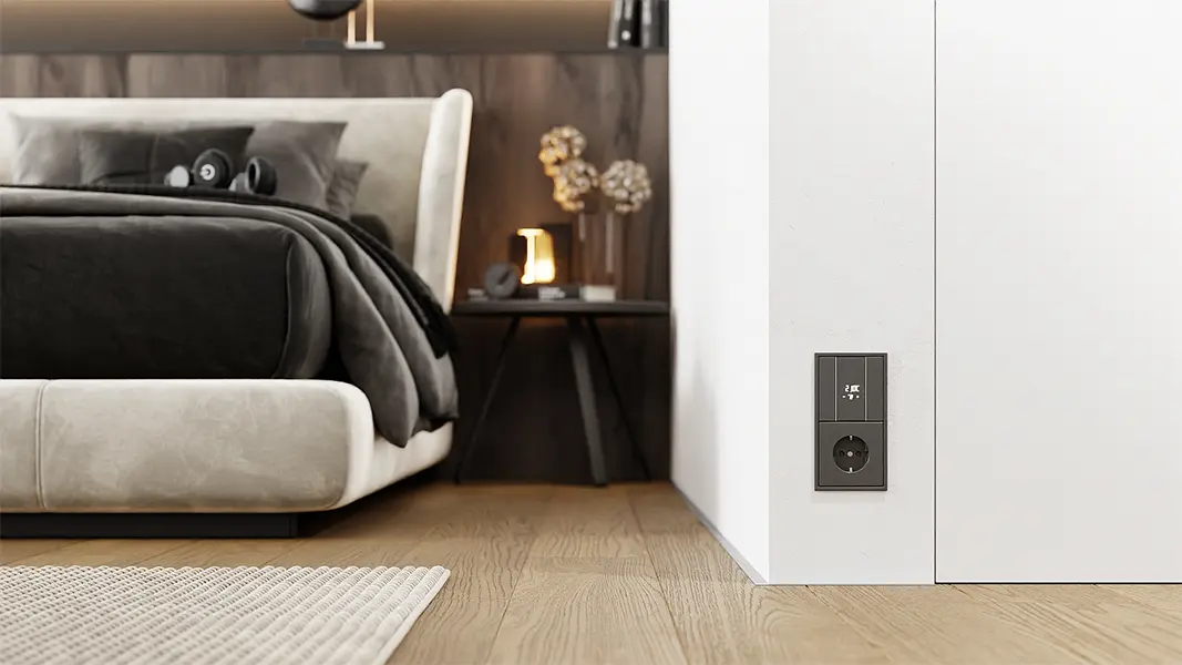 Микроплинтус для пола алюминиевый с пружинами Серый Телегрей 1 эмаль RAL 7045