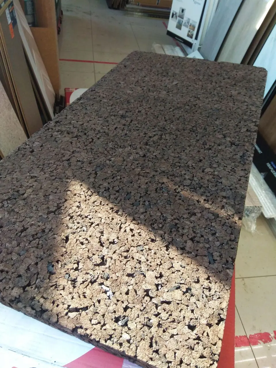 Черный пробковый агломерат толщиной 25 мм для утепления