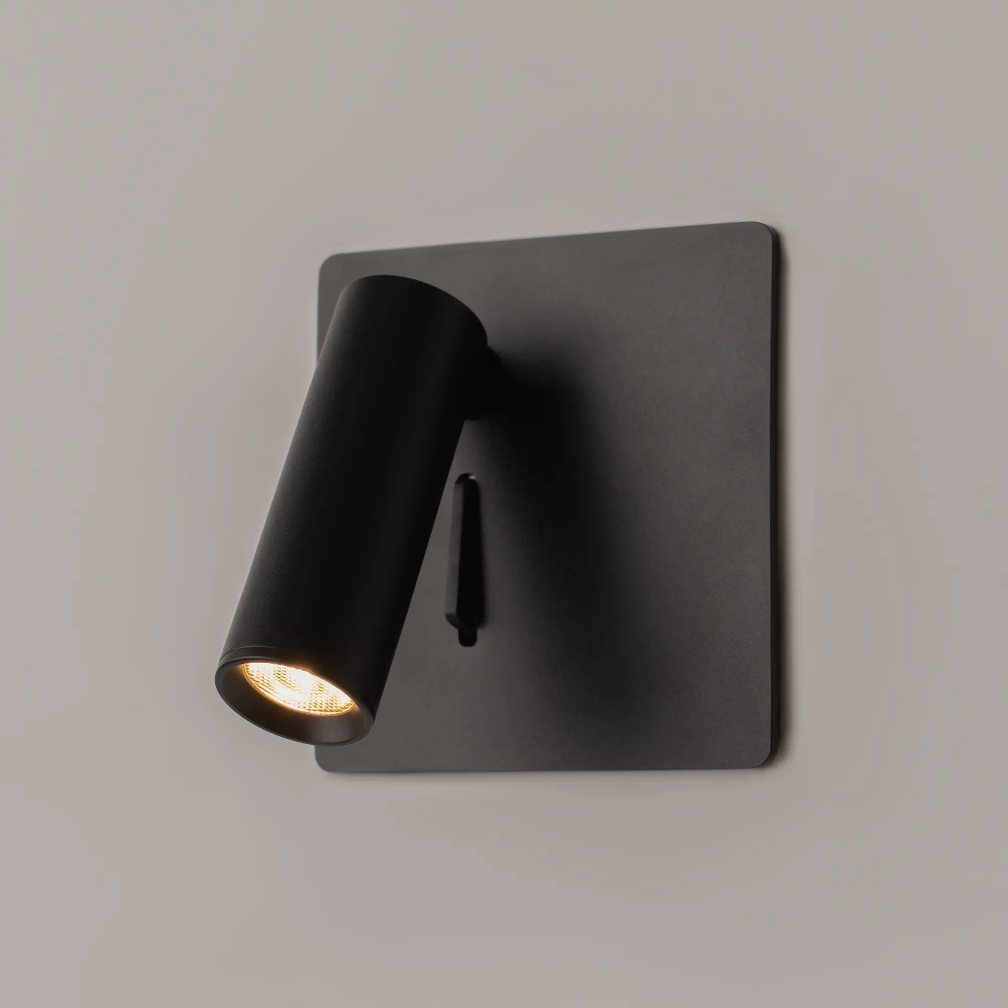 Настенный светильник (бра) Technical C040WL-L3B3K