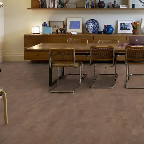 6 мм клеевой пробковый пол WICANDERS AJ2R002 Identity Tea в интерьере