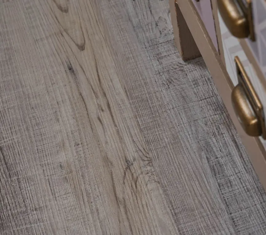 Ceramo Vinilam Wood Сосна Андер 494-9 для ванной комнаты