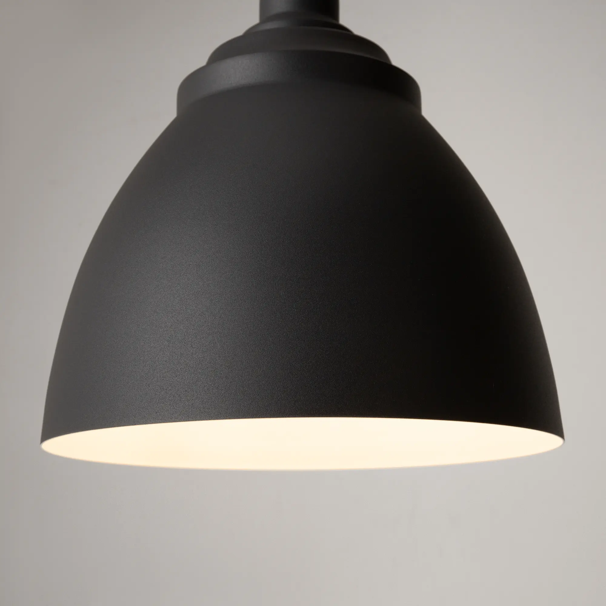 Подвесной светильник Maytoni P534PL-01B