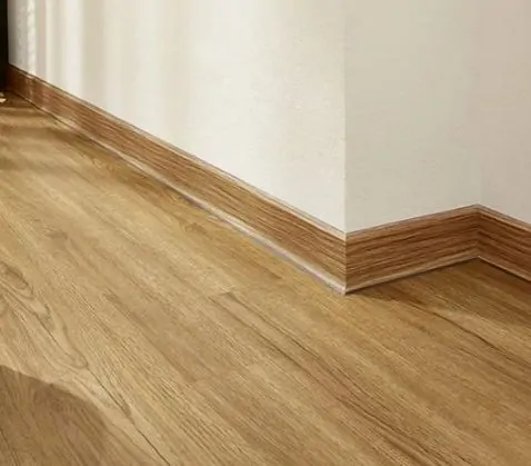 Плинтус дуб купить в интернет-магазине