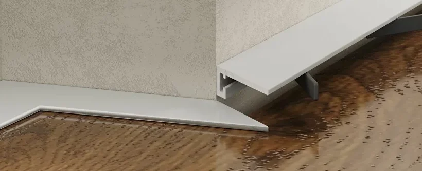 Тонкий плинтус в ассортименте