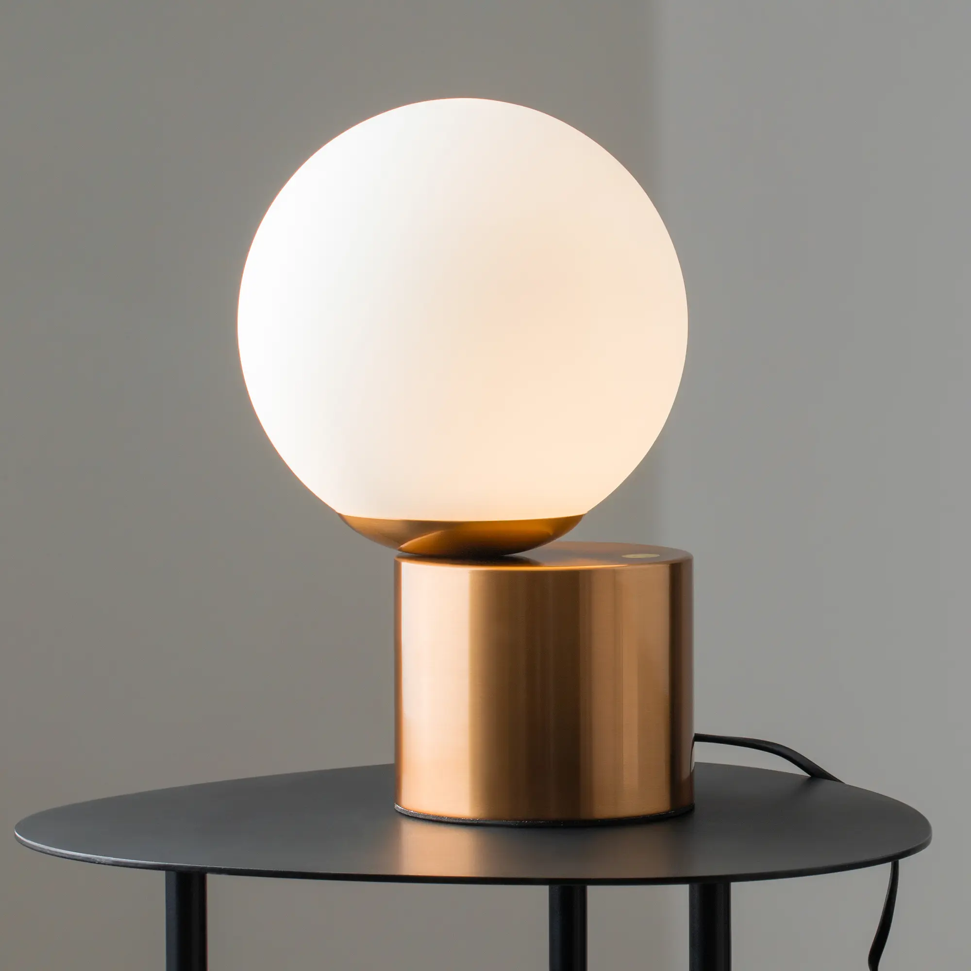 Настольный светильник Freya FR5286TL-01BS