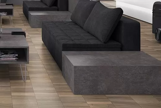 Пробковый пол с фотопечатью Egger Large EPC019 Орех Саррия в Москве