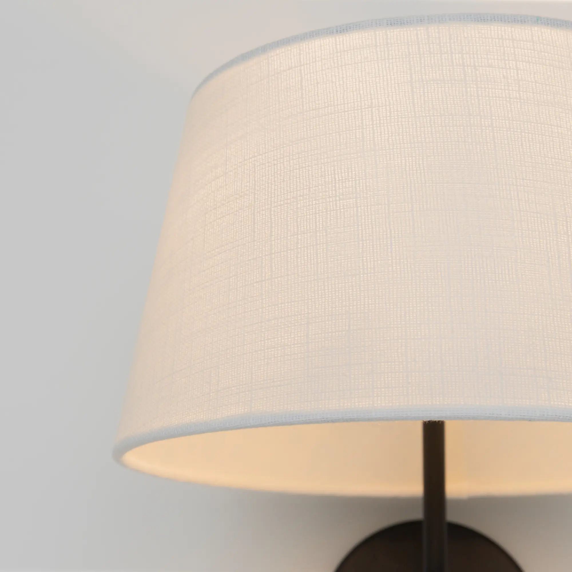 Настенный светильник (бра) Maytoni MOD360WL-01B