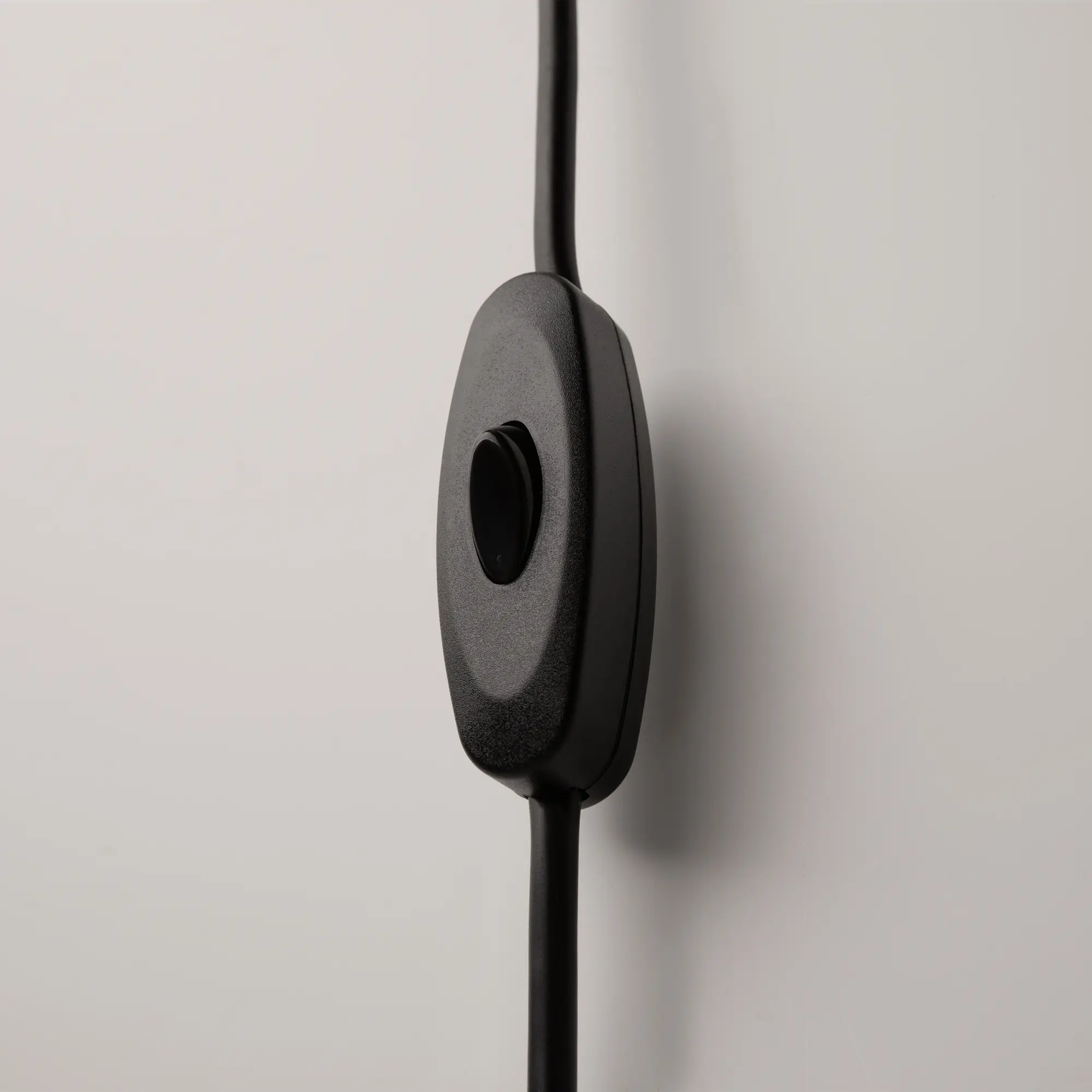 Настенный светильник (бра) Maytoni MOD126WL-01B1