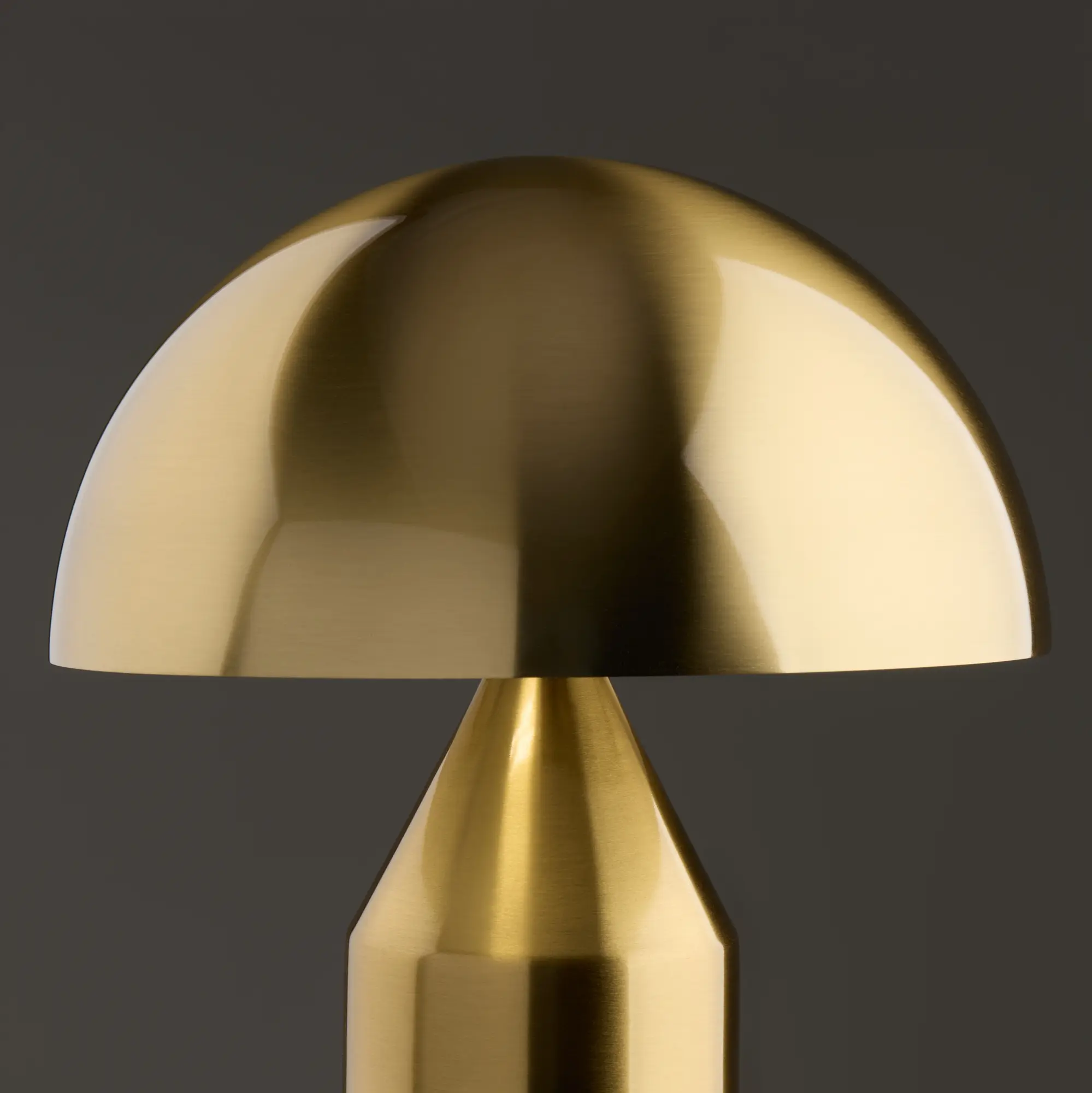 Настольный светильник Freya FR5218TL-01BS